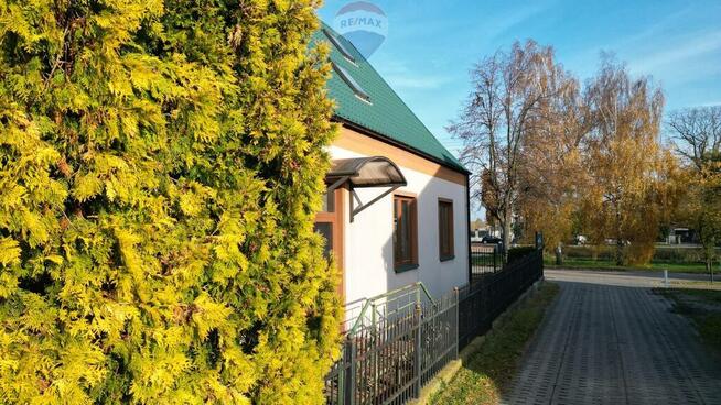 Dom z lokalem Cedry Wielkie