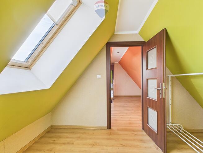 Dom z lokalem Cedry Wielkie