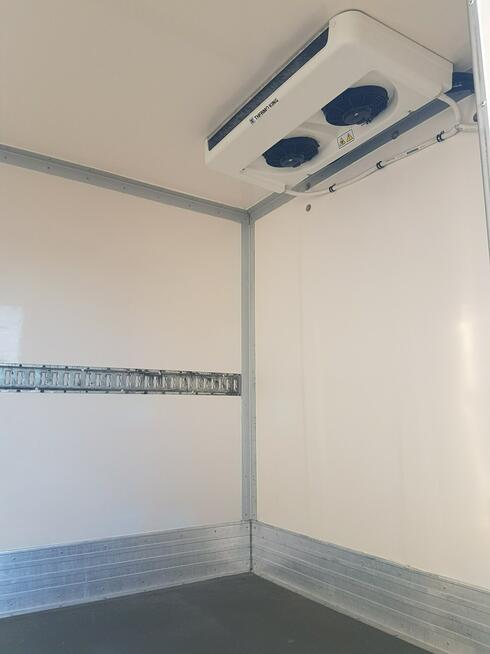 Iveco Daily 6EP CHŁODNIA MROŹNIA IZOTERMA AGREGAT THERMO KING V-200 MAX GRZANIE