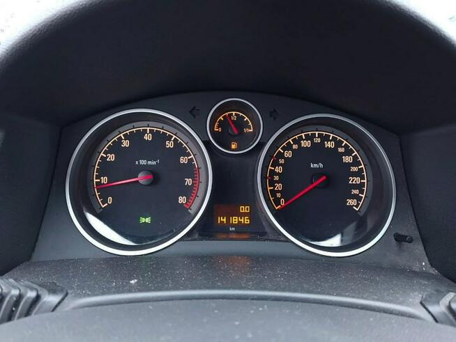 Astra 1.4 benzyna 90km KLIMATYZACJA serwis BEZWYPADEK 2009