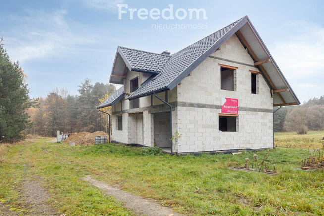 Dom w stanie surowym otwartym – Węgliska