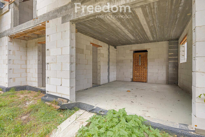 Dom w stanie surowym otwartym – Węgliska