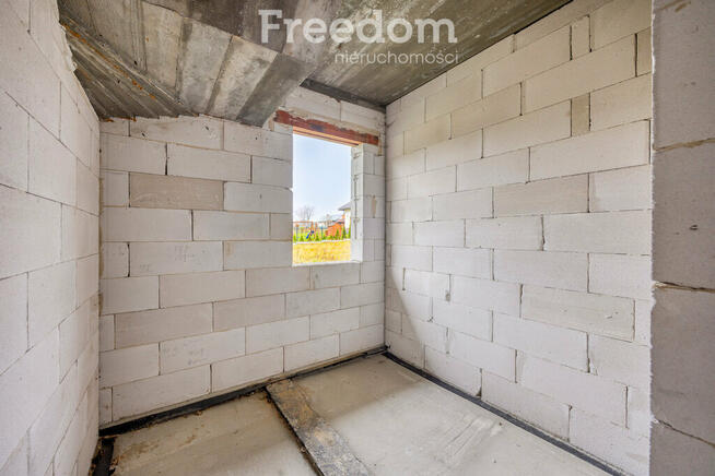 Dom w stanie surowym otwartym – Węgliska