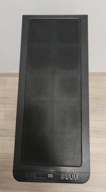 Komputer + monitor + klawiatura