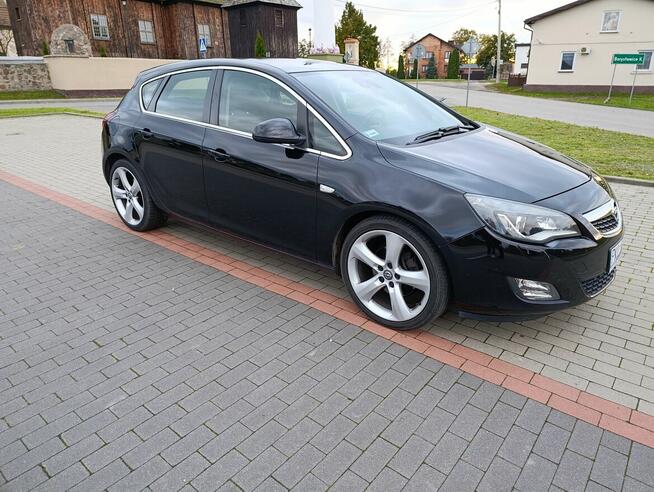 Sprzedam Opla Astrę J 1.6 turbo 180KM!