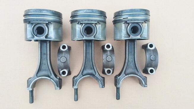 Tłok + korbowód 3.0 DI ZD30 Nissan Patrol Y61 GU4 Terrano II