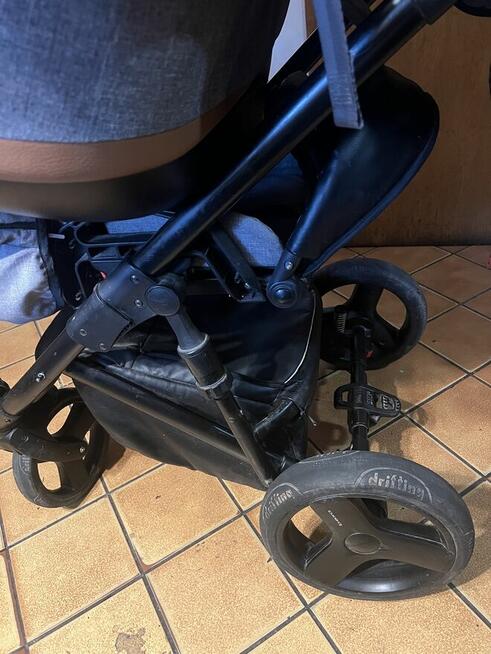 Wózek dziecięcy 3 w 1 marki BEXA Ideal + gratis -sprzedam