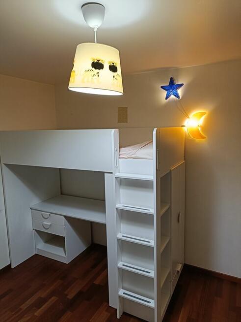 Piękne łózko na antresoli z biurkiem, szafą i gratisami!!!