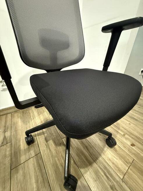 Krzesło Ergonomiczne MDD SAVA 100 sztuk