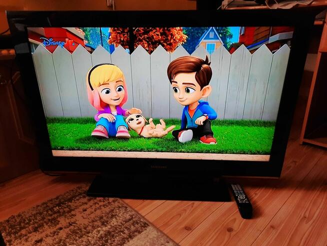 Telew. Samsung LE40B530P7W,FULL HD, 1920x1080 pikseli.