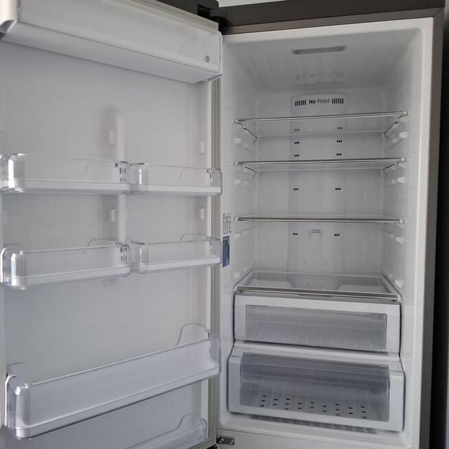 Sprzedam lodówkę Samsung - Stan bardzo dobry!