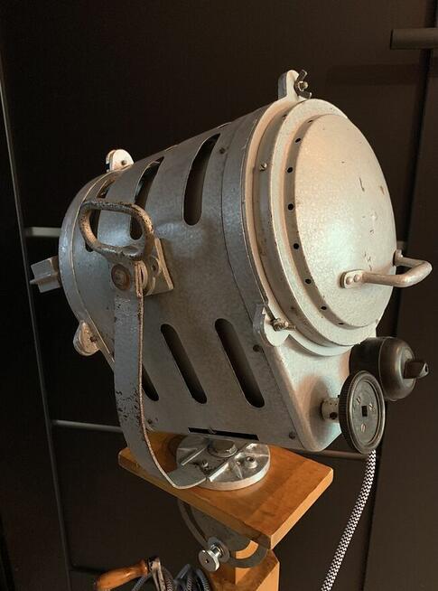 Lampa loft Vintage teatralno filmowa prl