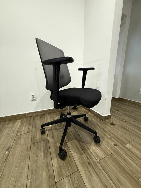 Krzesło Ergonomiczne MDD SAVA 100 sztuk