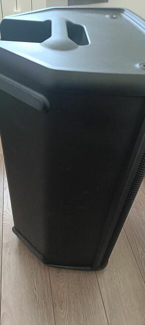 Sprzedam glosnik jbl eon 715