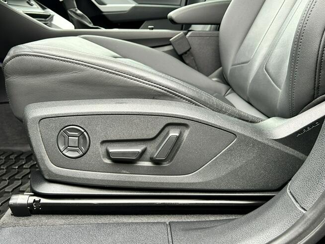 Audi Q3 LED, Grzana Kierownica/Fotele, Martwe Pole, Asystenci,CarPlay,Panorama