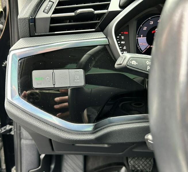Audi Q3 LED, Grzana Kierownica/Fotele, Martwe Pole, Asystenci,CarPlay,Panorama