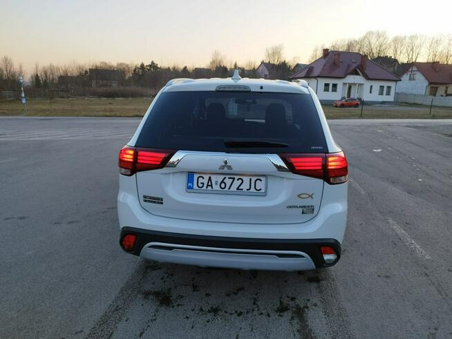 Mitsubishi Outlander Krajowy stan BARDZO DOBRY silnik BENZYNOWY + LPG 2022