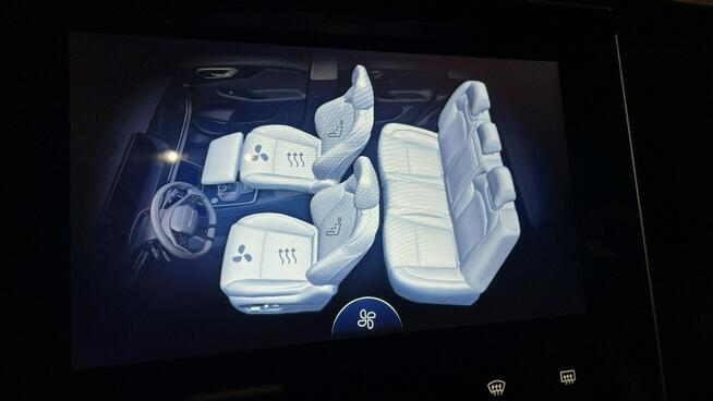 Baic Beijing 7 177KM - Blue - Luxury - Rocznik 2025