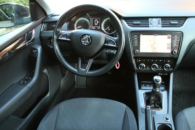 Škoda Octavia 1,8 Benzyna 180 KM Vin w ogłoszeniu Salon Polska Bezwypadkowa