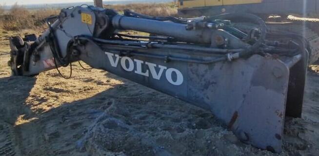 Volvo EC360 long reach 22m – potężna maszyna do stawów