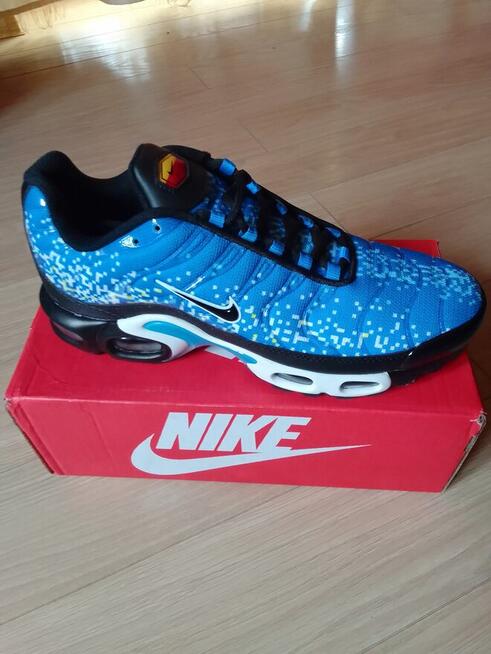 Sprzedam buty sportowe Nike AIR MAX PLUS