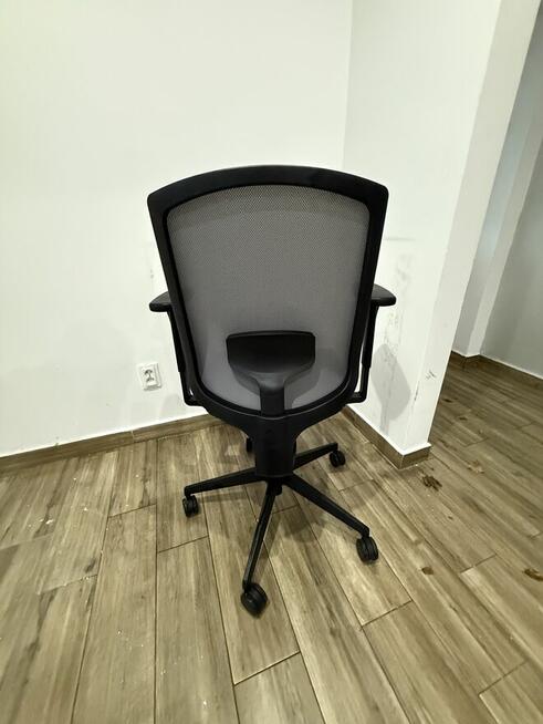 Krzesło Ergonomiczne MDD SAVA 100 sztuk