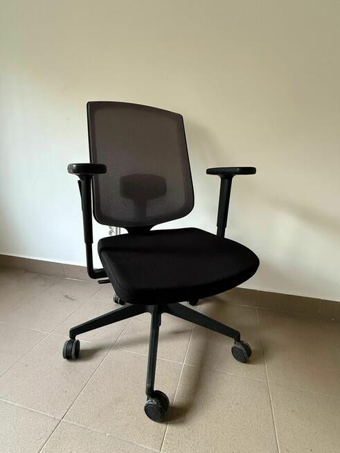 Krzesło Ergonomiczne MDD SAVA 100 sztuk