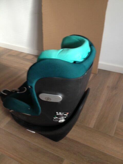 Sprzedam fotelik samochodowy firmy GB GERMANY