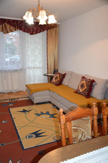 2 pokoje, oddzielna kuchnia , parter, w nowym budownictwie