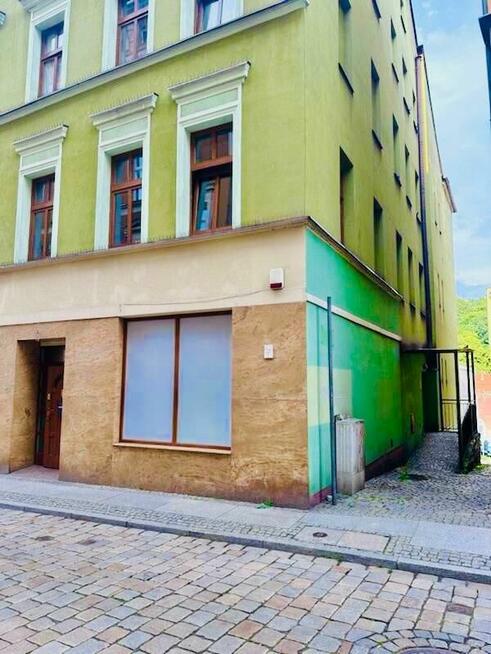 Lokal w rynku - idealny na biuro, gabinet lub salon urody