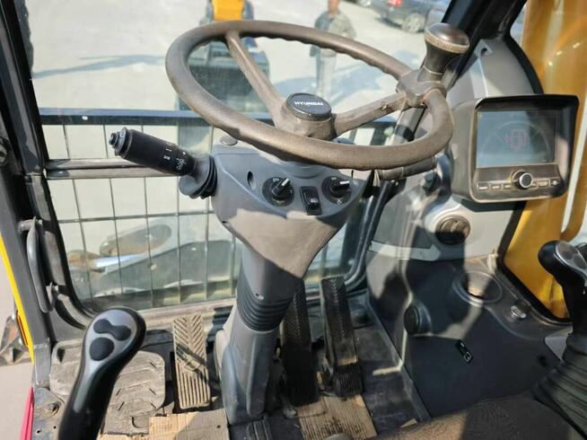 2019 Hyundai 210w-9 + luzka obrotowa of 360°