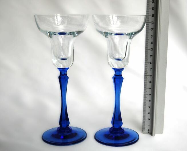 Dwa kryształowe świeczniki kielichy błękitne niebieskie