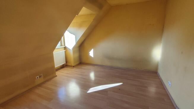 Ciekawy dom parterowy z poddaszem - NAREW