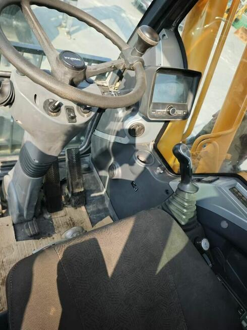 2019 Hyundai 210w-9 + luzka obrotowa of 360°