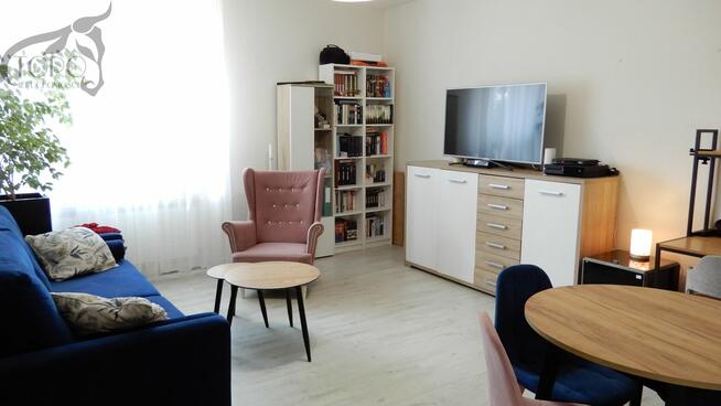 PRZESTRONNE 2-POKOJOWE MIESZKANIE CZĘSTOCHOWA GNASZYN