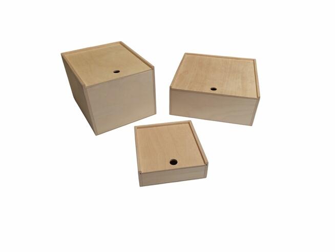 Drewniane skrzynki pudełka kostki do gry