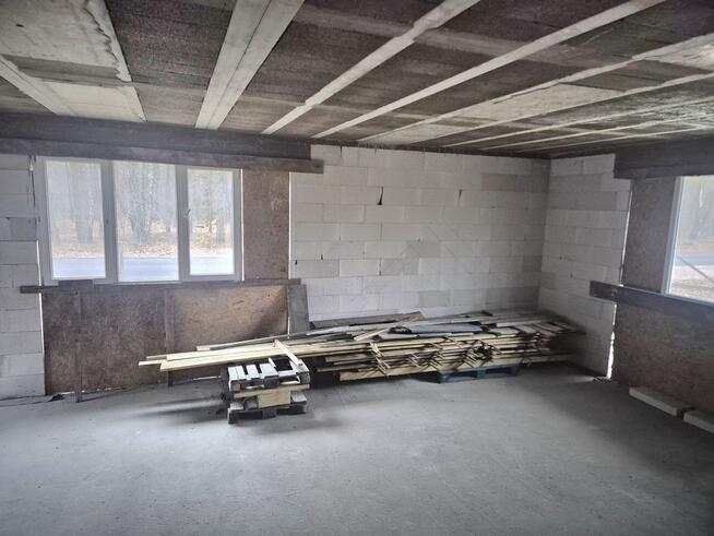 Dom w malowniczej okolicy Cegłowa