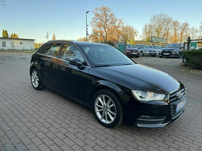 Audi A3 Sportback 1.4 TFSI Ambition SZKLANY DACH