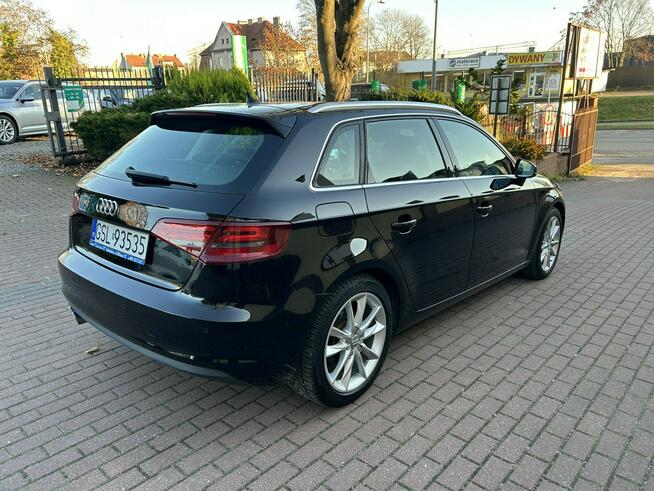 Audi A3 Sportback 1.4 TFSI Ambition SZKLANY DACH