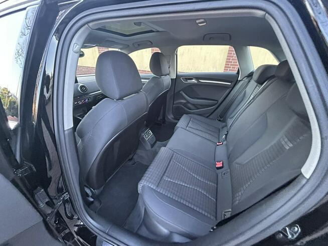 Audi A3 Sportback 1.4 TFSI Ambition SZKLANY DACH