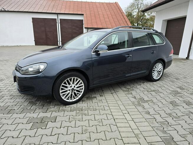 Volkswagen Golf 1,2Turbo benz. Navigacja.Kliamtr 2 str.Hak.Tempomat.Alu.kredyt.OKAZJA