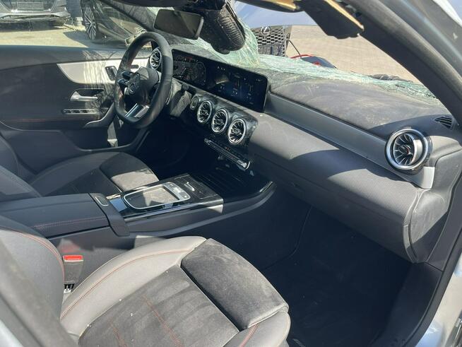 Mercedes A 250 AMG Line 4Matic Skóra Virtual Pamieć ust. 224KM