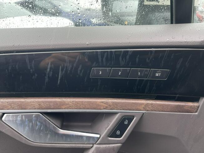 Volkswagen Touareg Automat Pamięć Klima:4 strefy Pneumatyka Kamery360 285KM