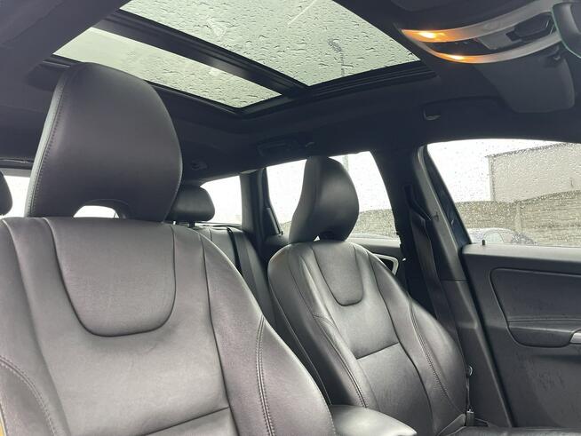 Volvo XC 60 D5 Summum 4x4 Automat Panorama Skóra