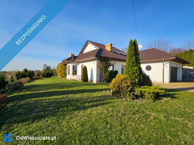 Komfortowy dom na wzgórzu z dużą działką i spektakularnymi widokami!