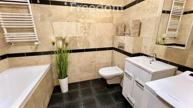 2 Pok. ul. Żeromskiego przy Promenadzie i Plaży.