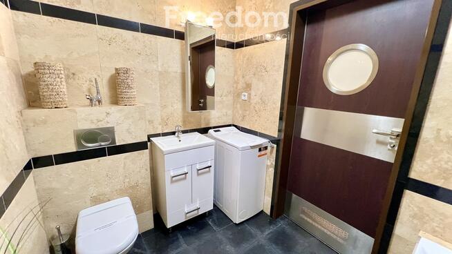 2 Pok. ul. Żeromskiego przy Promenadzie i Plaży.