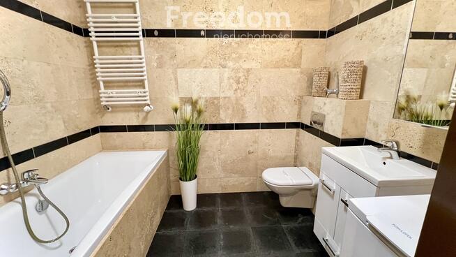 2 Pok. ul. Żeromskiego przy Promenadzie i Plaży.