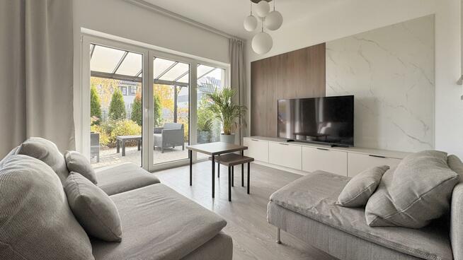 Dom Ślęza gm. Kobierzyce, Główna