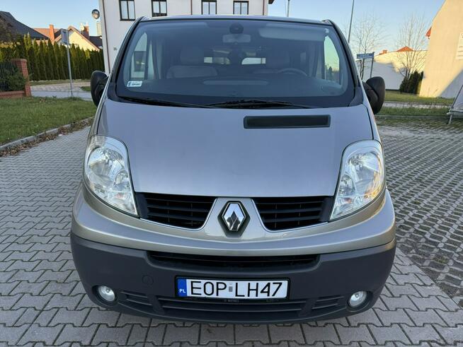 Renault Trafic 2.0DCI Dubel Long Długi 5os Klima Tempomat Alu Navi Kamera Hak